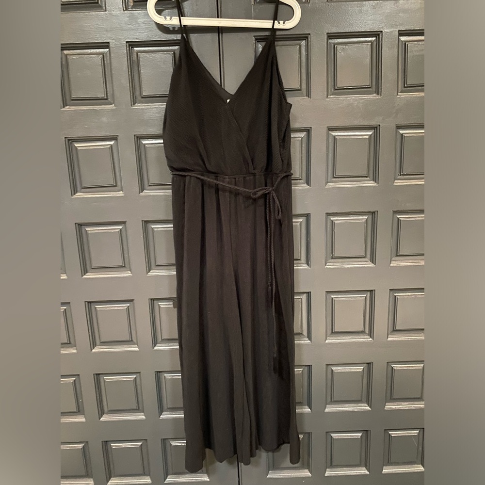 EUC Large Black Ribbed wide leg jumpsuit